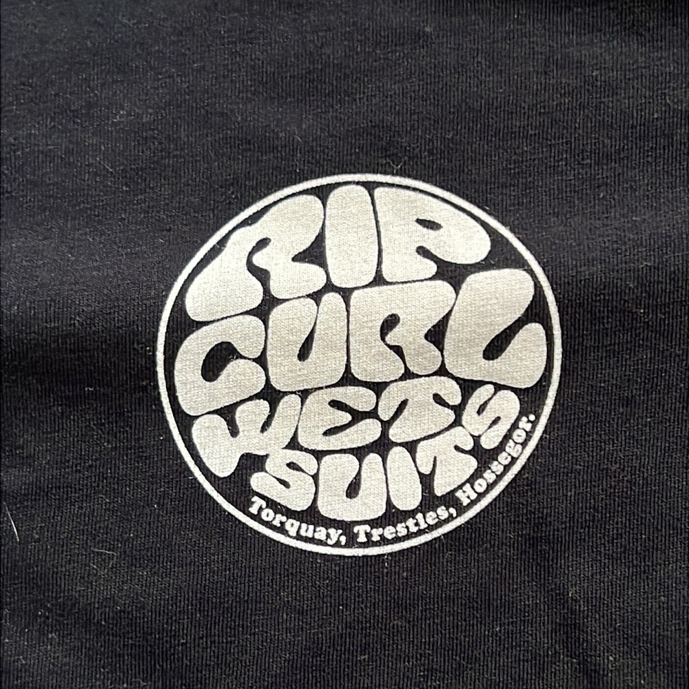 Small - RipCurl tshirt - Picture 2 of 4